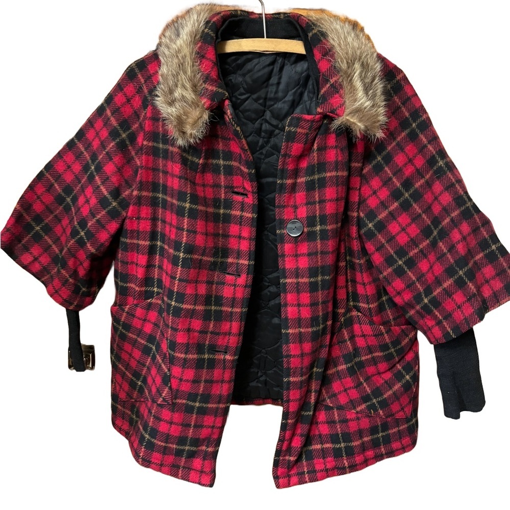 Unique fur collared vintage plaid wool coat